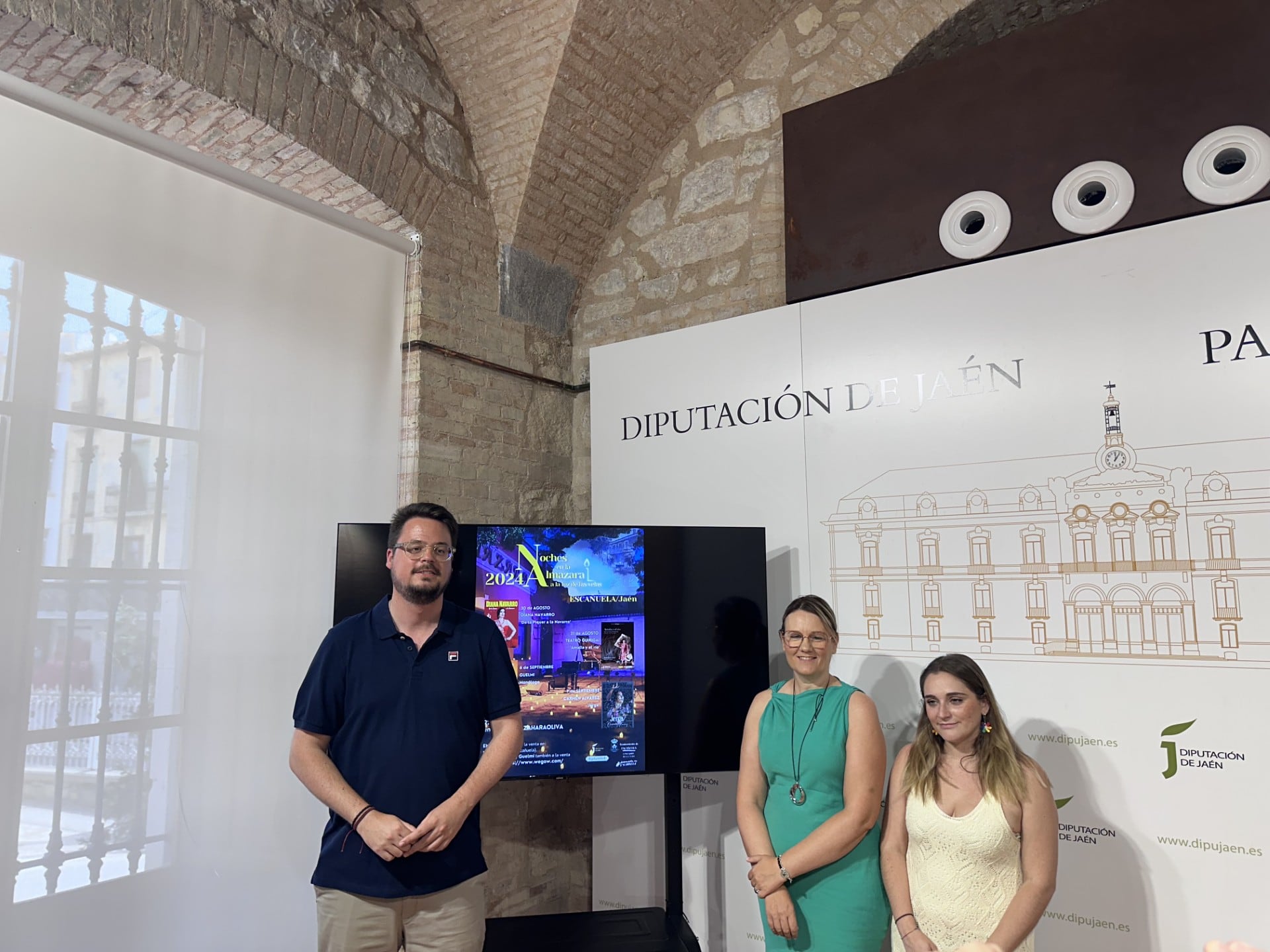 Presentación de Noches en la Almazara a la Luz de las Velas.