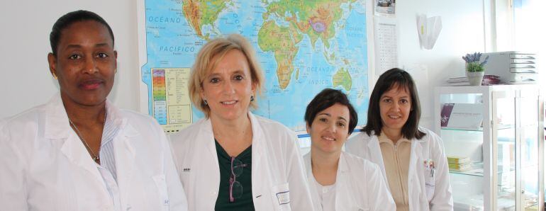 Equipo técnico y sanitario del Centro de Vacunación Internacional de Cuenca