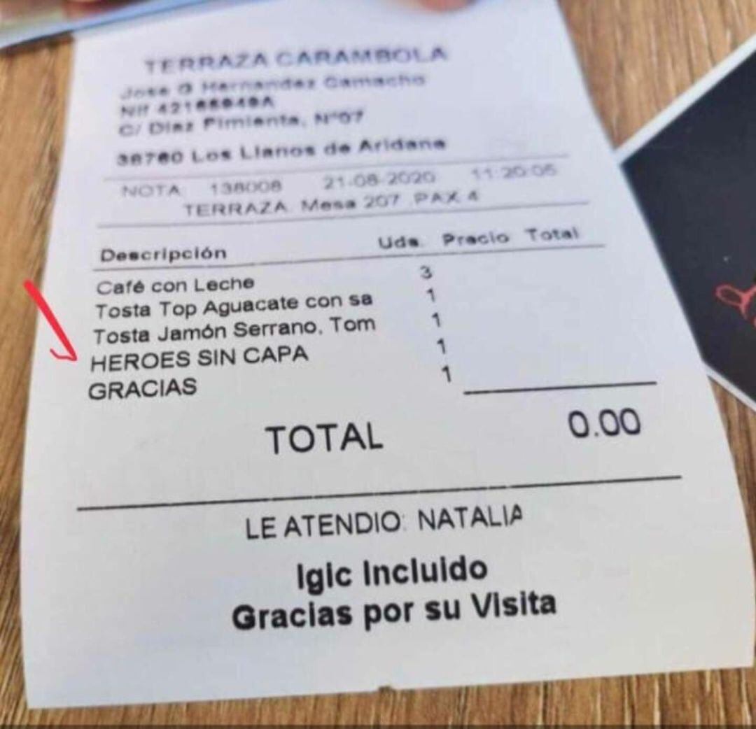 Un bar de La Palma agradece a la UME su labor en el incendio de Garafía invitándoles al desayuno