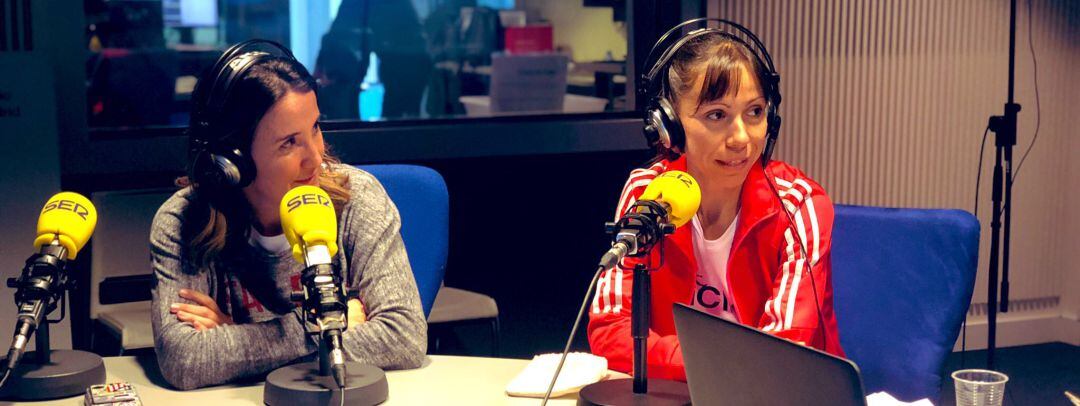 Marta Redondo y Azucena Díaz durante su entrevista en A vivir Madrid