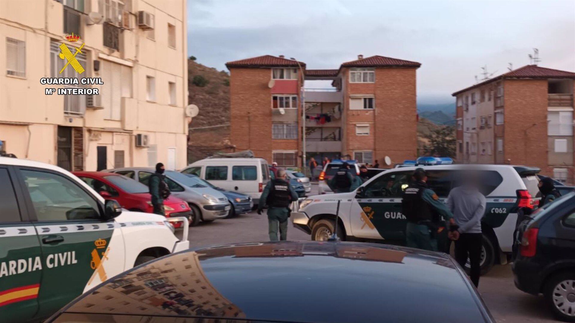 Momento de la detención en Málaga de los cibercriminales