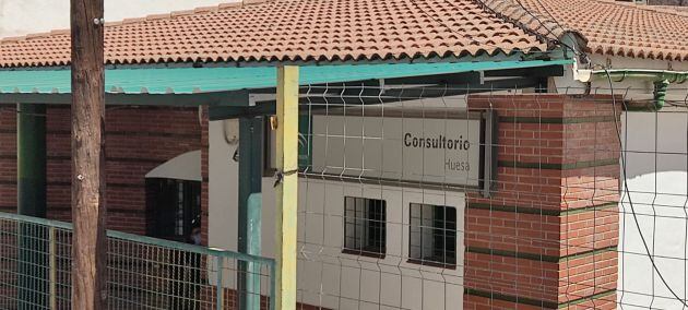 Edificio actual del consultorio médico de Huesa