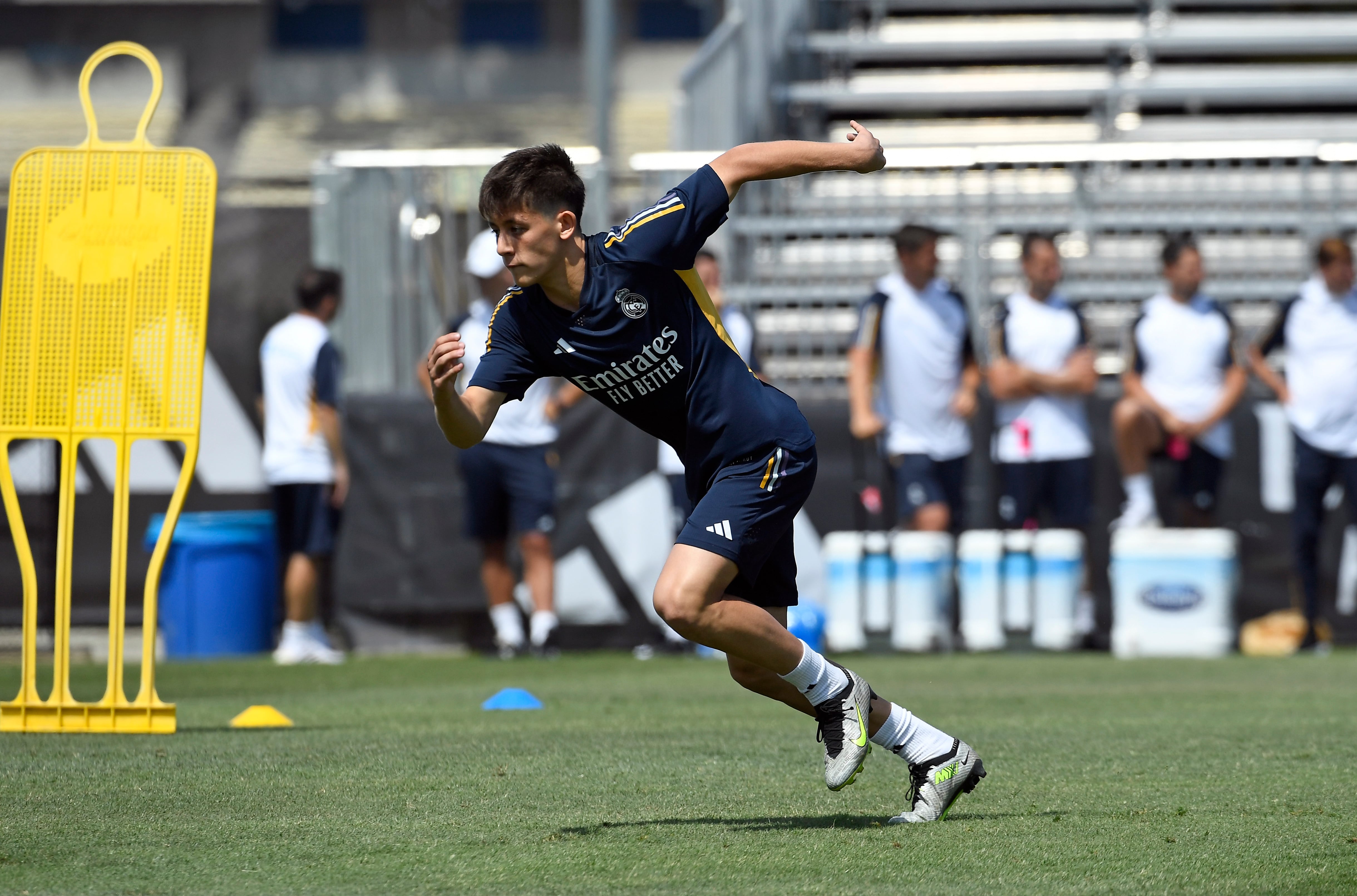 LOS ANGELES, CALIFORNIA - JULY 21: Arda Güler of Real Madrid during training at UCLA Campus on July 21, 2023 in Los Angeles, California. (Photo by Kevork Djansezian/Getty Images)