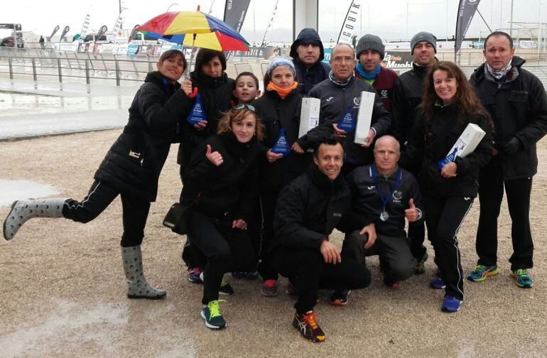 Atletas del Camisetas Económicas Elda en Yecla