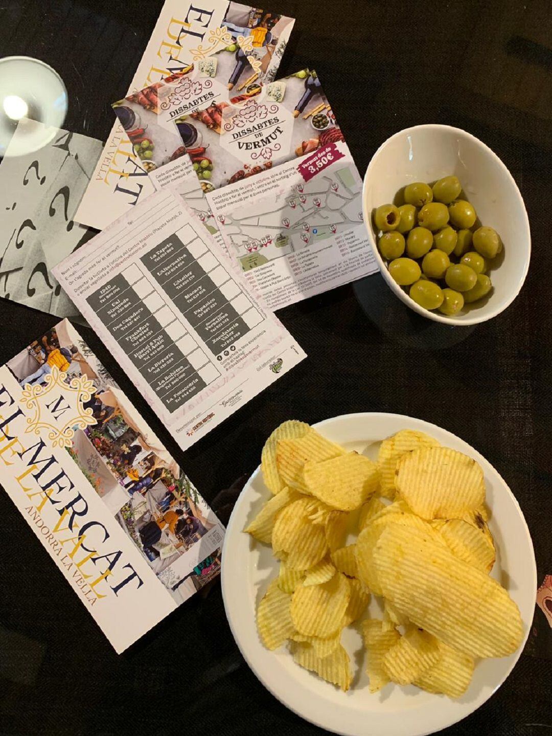 Tots els disssabtes de maig a octubre el centre històric d&#039;Andorra la Vella acull Els Vemuts dels Dissabtes per impulsar el barri.