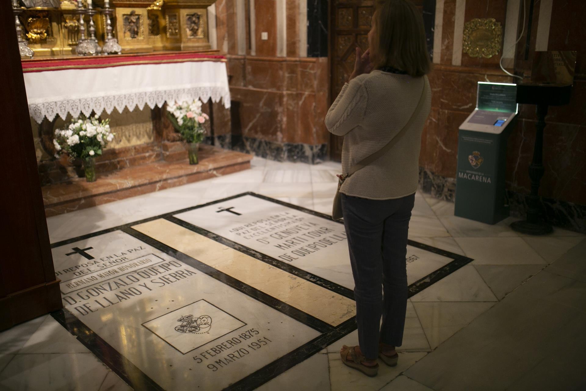 Tumba de Queipo de Llano en la Basílica de La Macarena