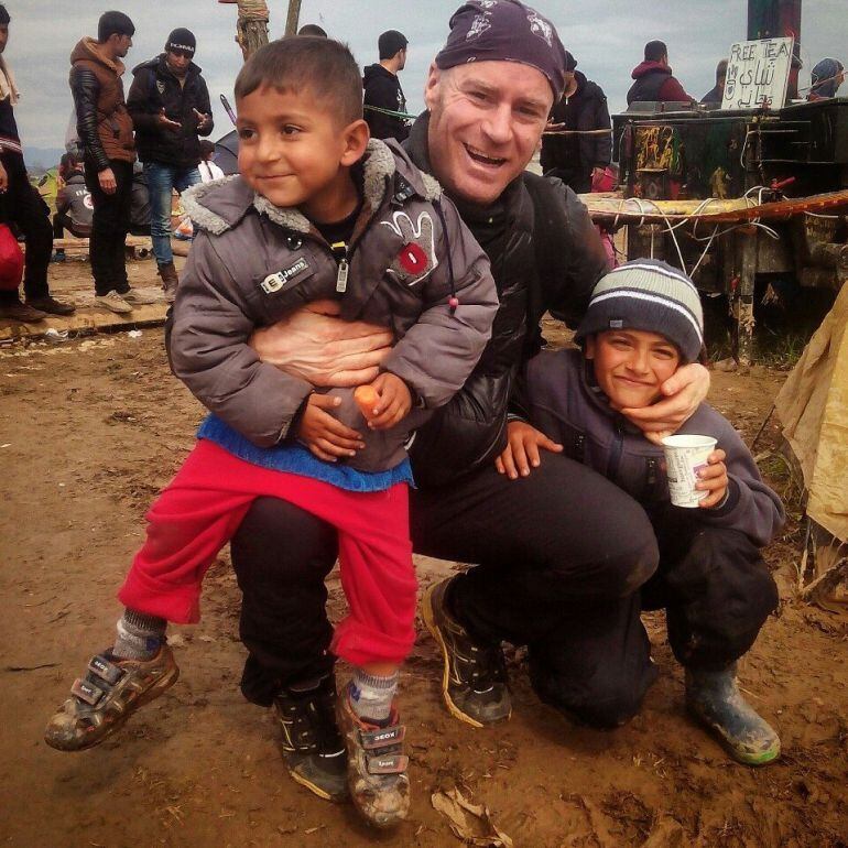 Miguel Fernández, en el campo de refugiados de Idomeni