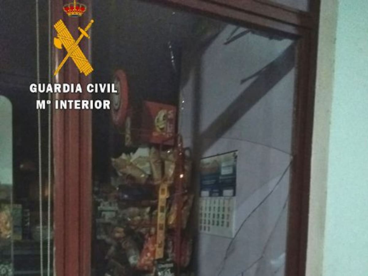 Un detenido y dos investigados por el robo en una panadería de Aguilar de Campoo