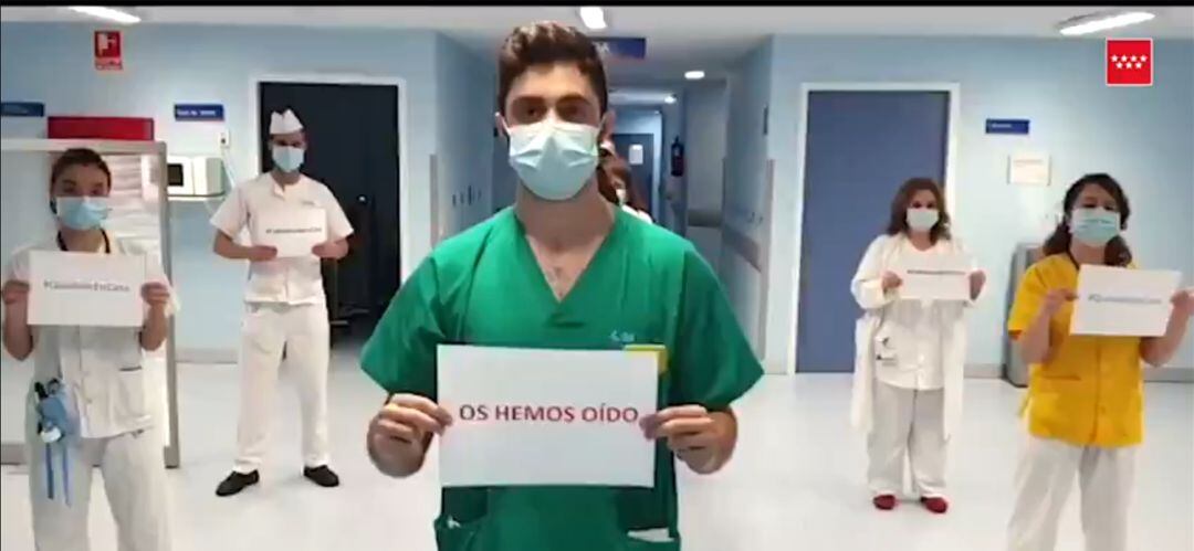 Un momento del vídeo de los sanitatios del Hospital Severo Ochoa