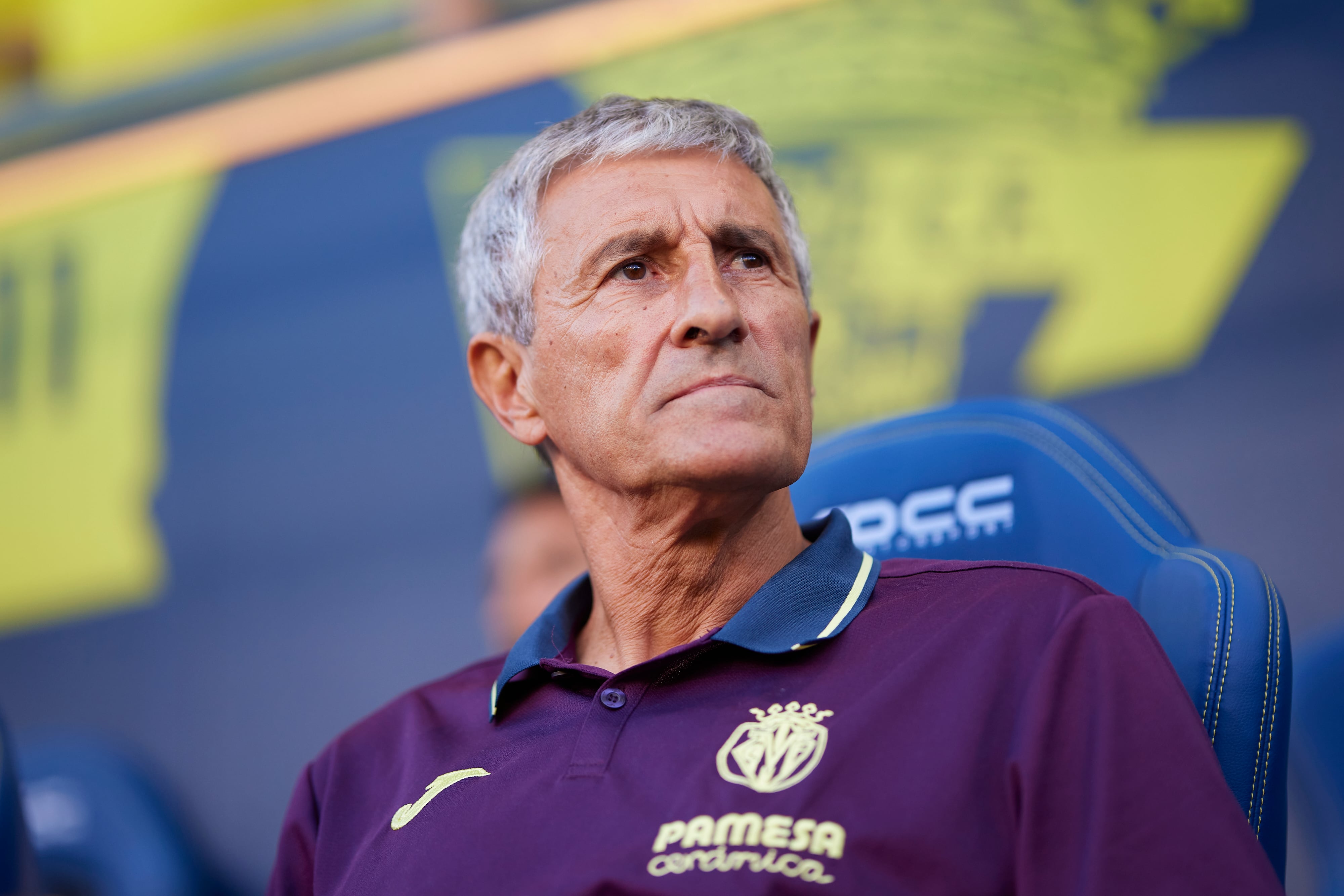 CADIZ, SPAIN - SEPTEMBER 01: Quique Setién, manager of Villarreal CF looks on during the LaLiga EA Sports match between Cadiz CF and Villarreal CF at Estadio Nuevo Mirandilla on September 01, 2023 in Cadiz, Spain. (Photo by Fran Santiago/Getty Images)