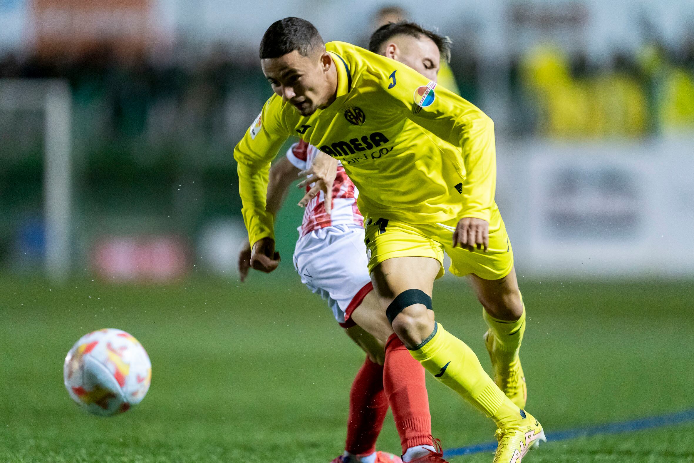 Un jugador del Villarreal durante el partido ante Guijuelo