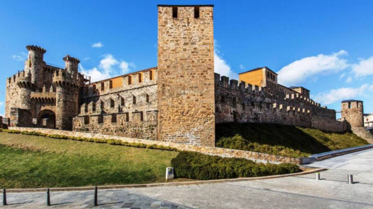 El Castillo Viejo de Ponferrada se abrirá al público a mediados de mayo