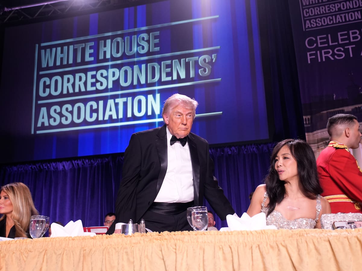 Última hora del ataque contra Trump, en directo: Acusan al sospechoso del tiroteo en la Cena de Corresponsales de intento de asesinato contra el presidente