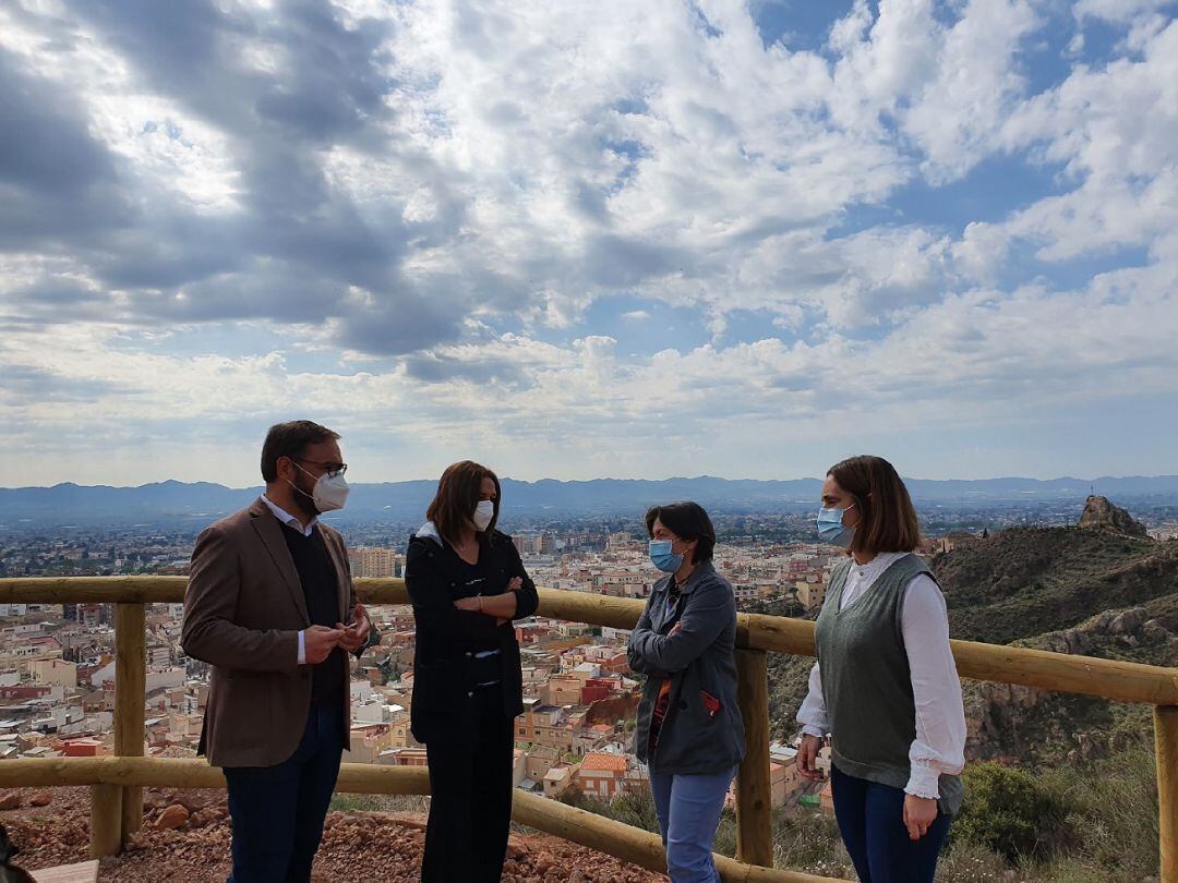 Nueva ruta de San Lázaro y &#039;Los Pilones&#039; para seguir fomentando el senderismo.