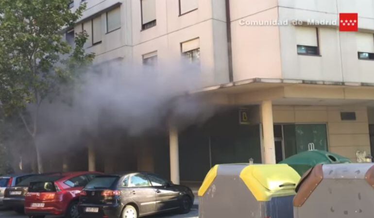 El incendio afectó a casi una veintena de vecinos