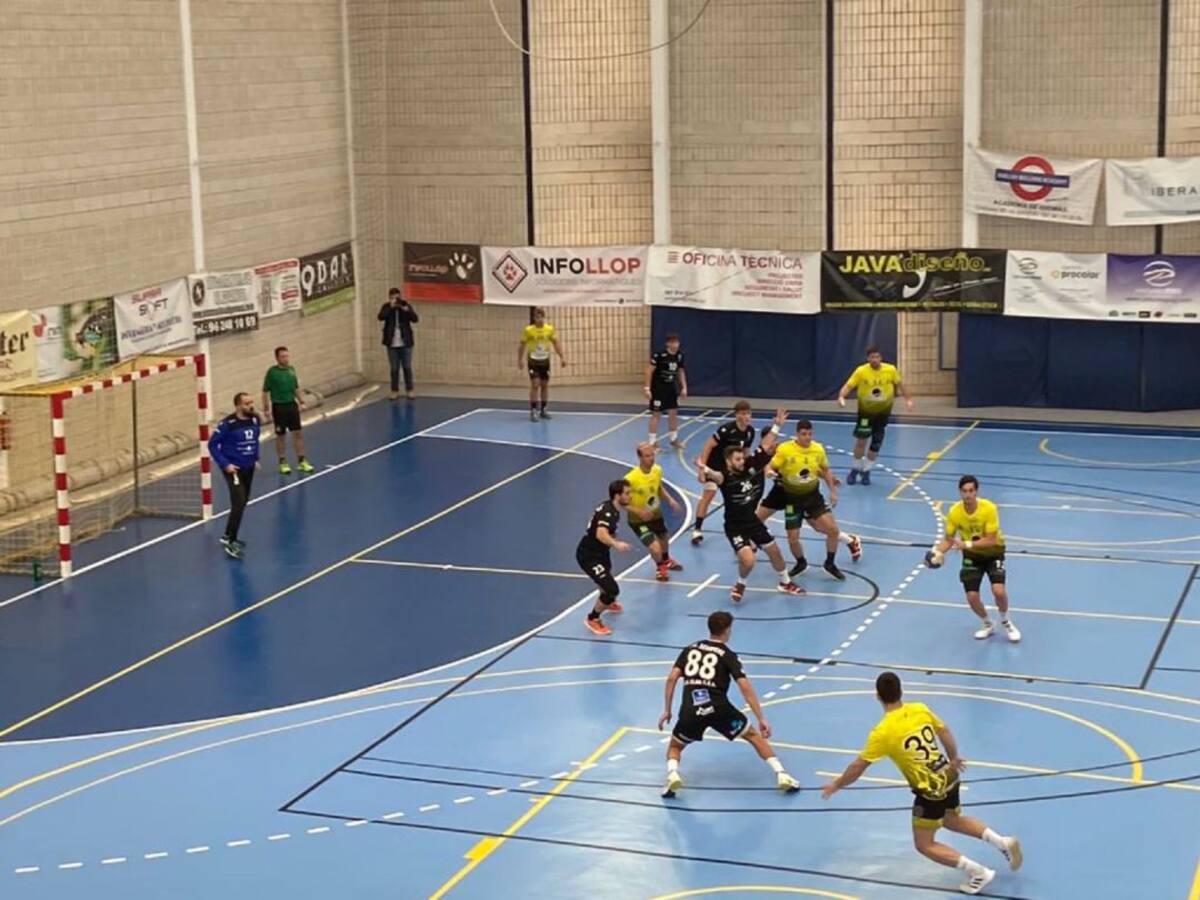 Elda - C.E.E. da un golpe de autoridad en Algemesí (20-21)