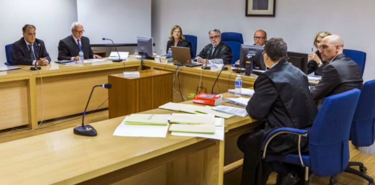 Todas las partes reunidas en la Audiencia Nacional 