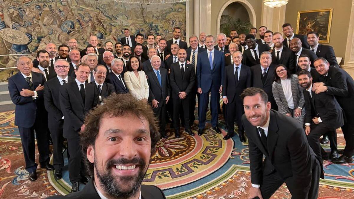 Sergi Llull es fa un 'selfie real'