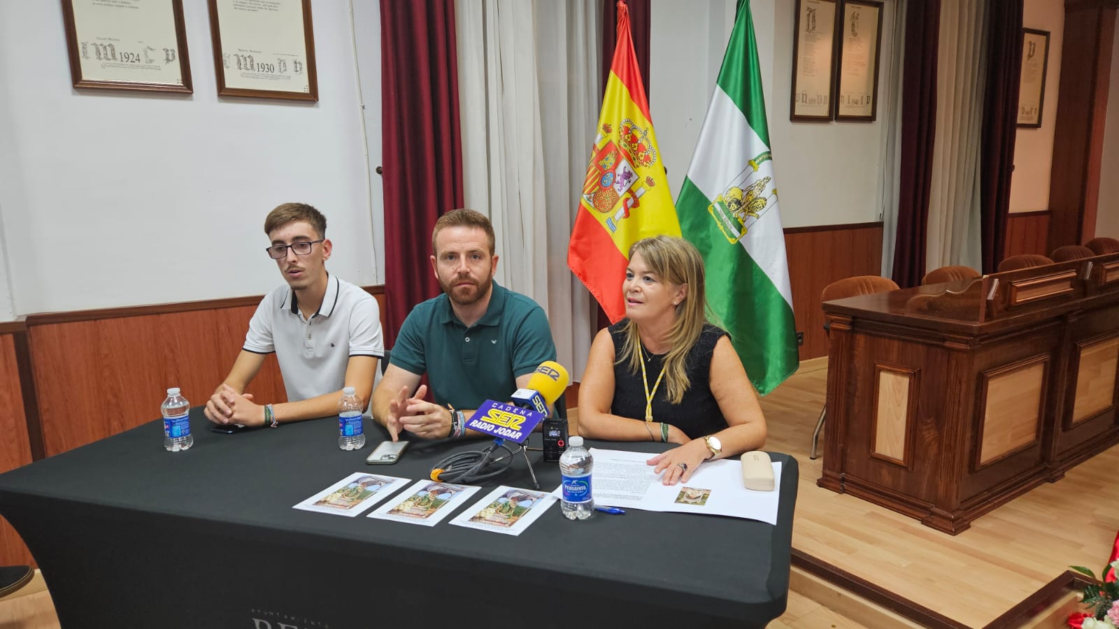 Momento de la intervención de la Hermana Mayor, Amalia Vargas