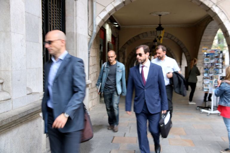 El fiscal anticorrupció, José Grinda, arribant a l'Ajuntament de Girona, el 13 de juny del 2018 (horitzontal)
