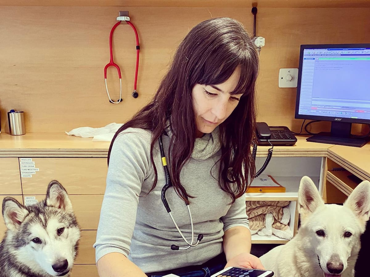 Neus Candela: “No es no vacunar, es dejar de hacerlo por inercia”