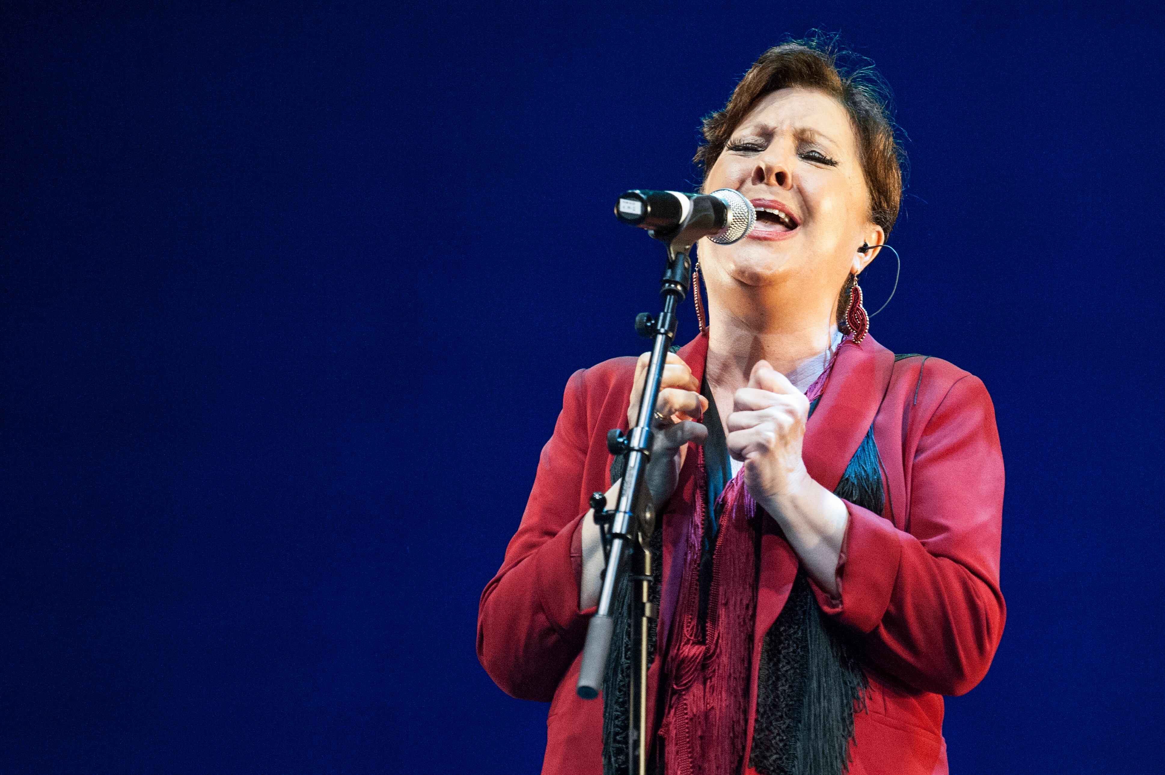 MADRID, SPAIN- JUNE 12: Spanish flamenco singer Carmen Linares performs on stage at Canal Theatre on June 12, 2014 in Madrid, Spain. Carmen Linares performs alongside the saxophonist Jorge Pardo, the bass player Carles Benavent and the drummer and percussionist Tino di Geraldo (Photo by Manuel Montaño/Getty Images)