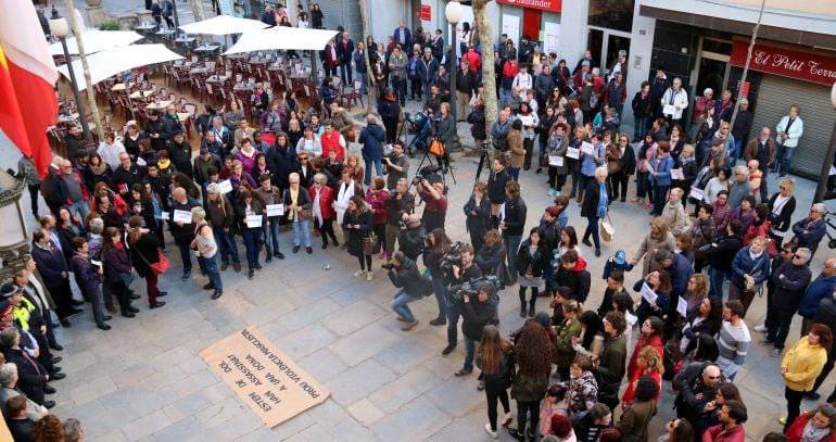 Un moment de la concentració de condemna.