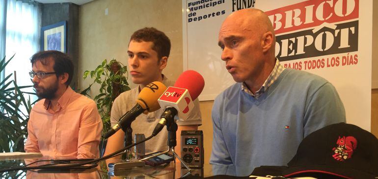 Saúl Asensio, Pablo Pérez y Mike Hansen