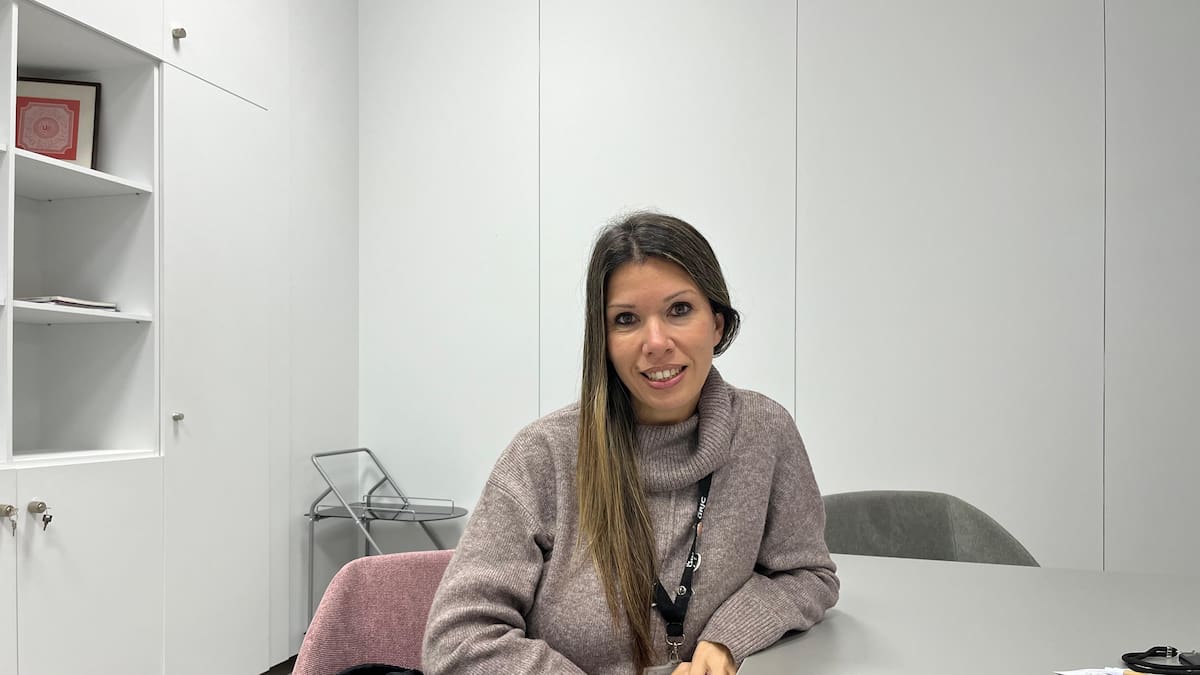 Entrevista a Ainhoa Romero, psicóloga de la URJC sobre el periodo de exámenes: “Donde más necesitamos rendir, es cuando descuidamos los hábitos saludables