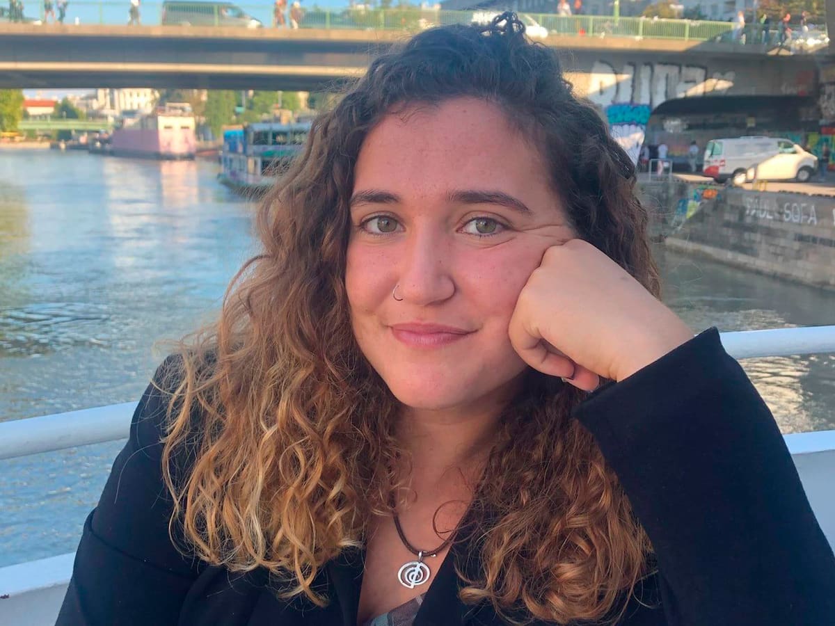 La jove poeta mallorquina Cecília Navarro guanya el 43è Premi de Poesia Manuel Rodríguez Martínez Ciutat d'Alcoi