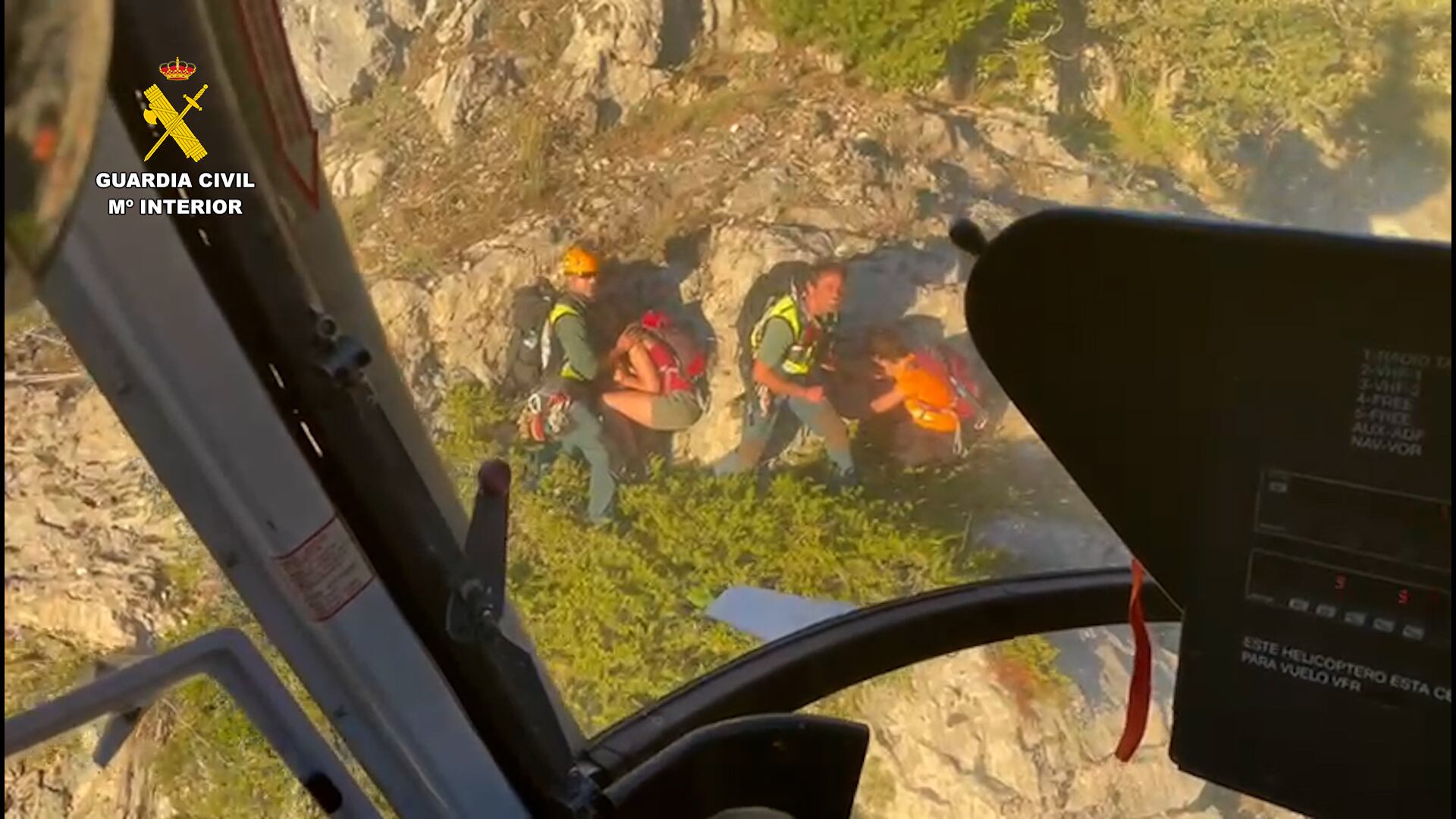 Momento del rescate de varias personas en Picos de Europa