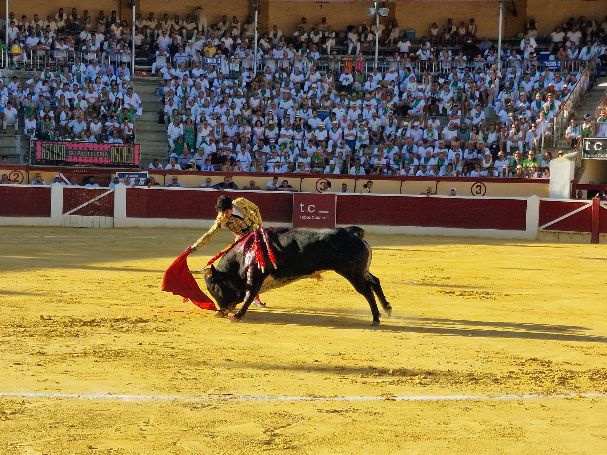 Isaac Fonseca es lo único destacable de la primera de feria en Huesca