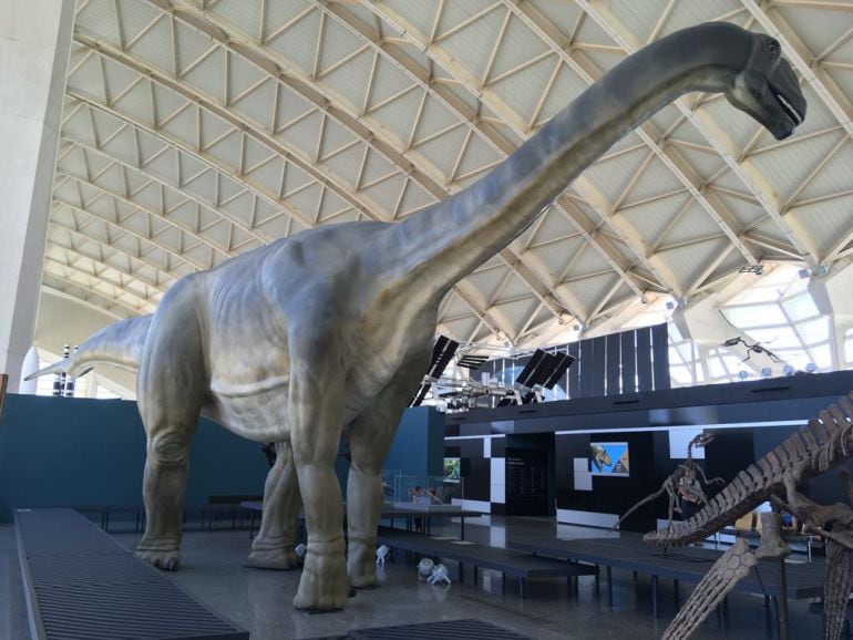 Réplica de los dinosaurios situados en el Museo de la Ciudad de las Artes y las Ciencias