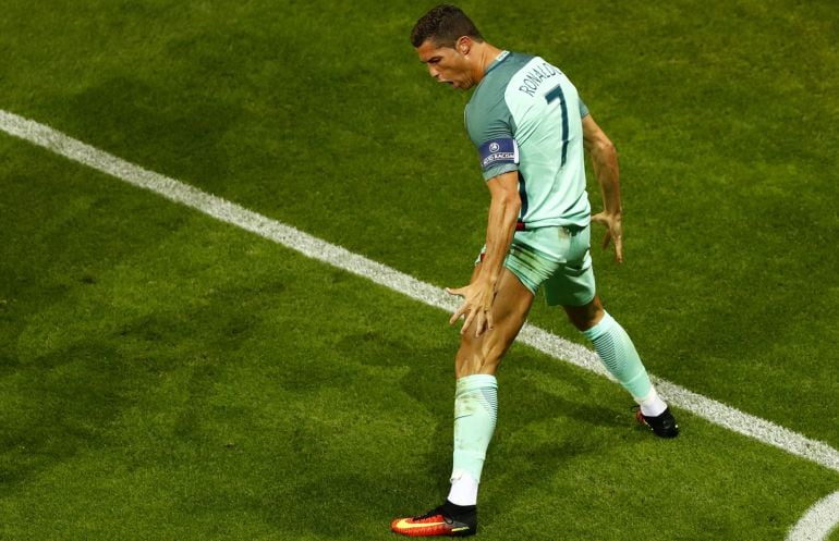 Cristiano Ronaldo celebra el primer gol de Portugal 