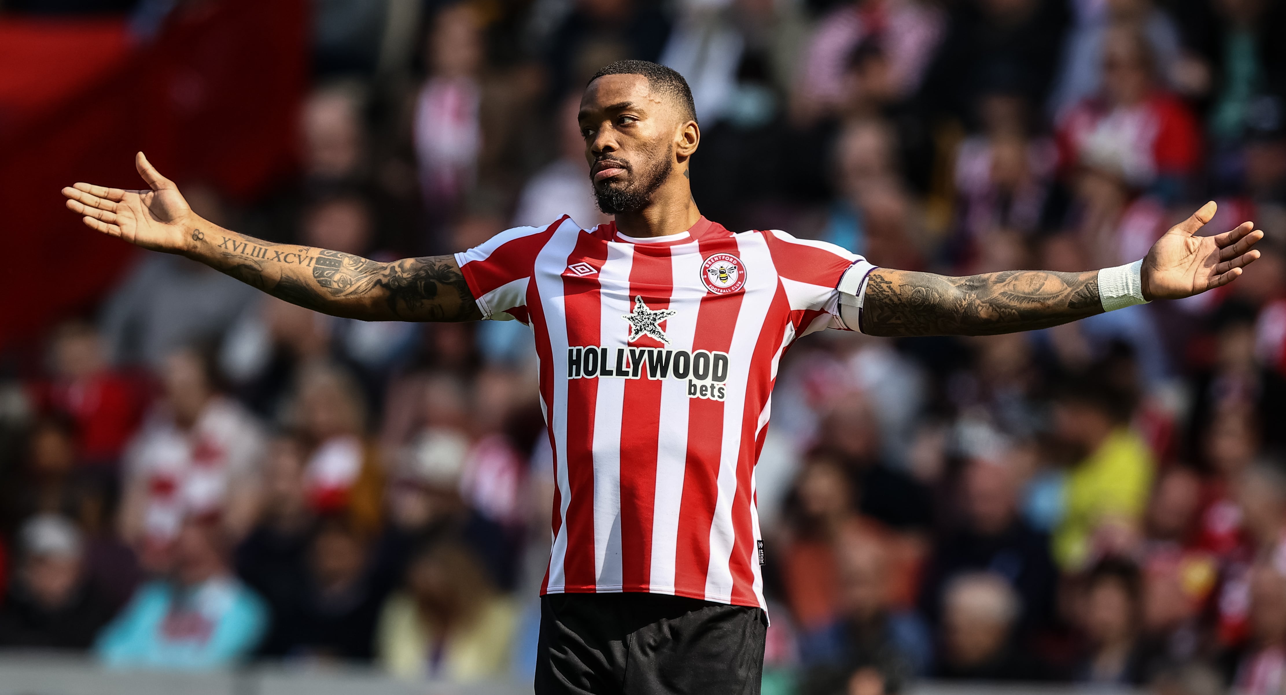 Ivan Toney, jugador del Brentford FC, durante un partido de Premier contra el Nottingham Forest