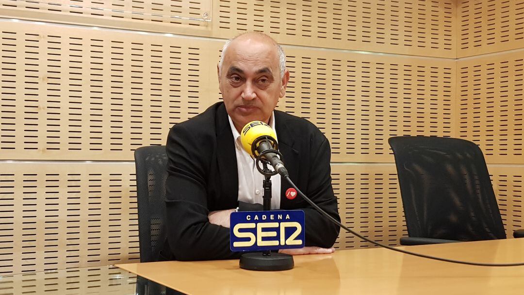 El concejal de deportes Tino Fernández 