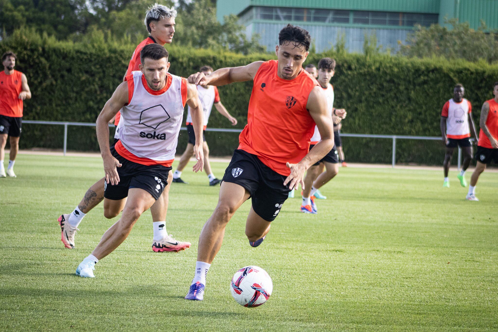 Ignasi Vilarrasa durante un entrenamiento de la SD Huesca