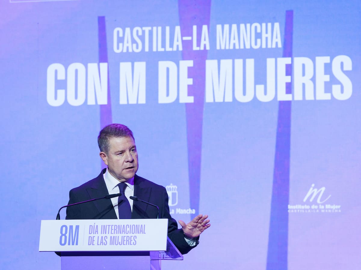 Emiliano García-Page: Con ‘M’ de Mujeres. Con ‘M’ de más igualdad