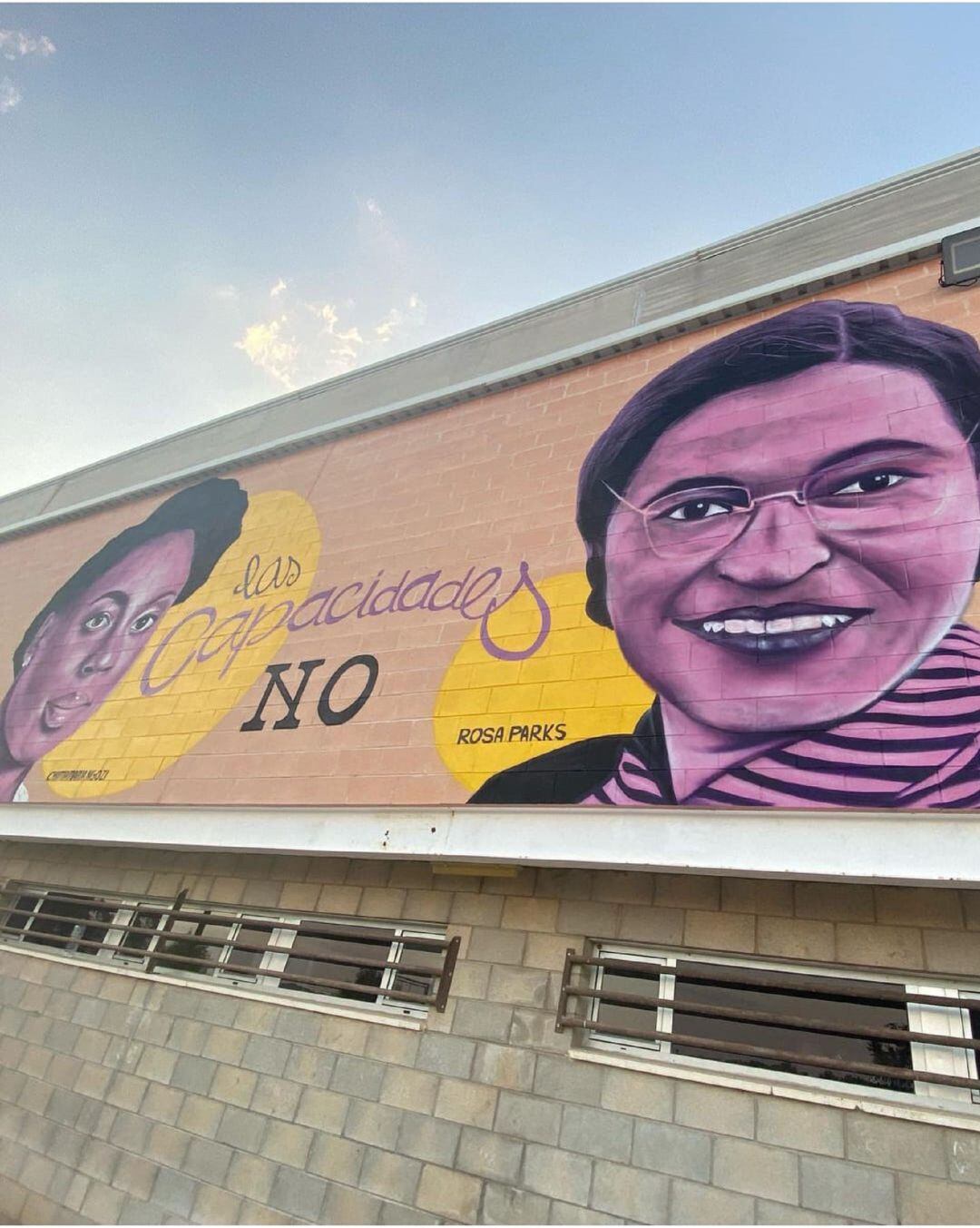 Mural &quot;Las capacidades no tienen género&quot; en el Polideportivo de Quero