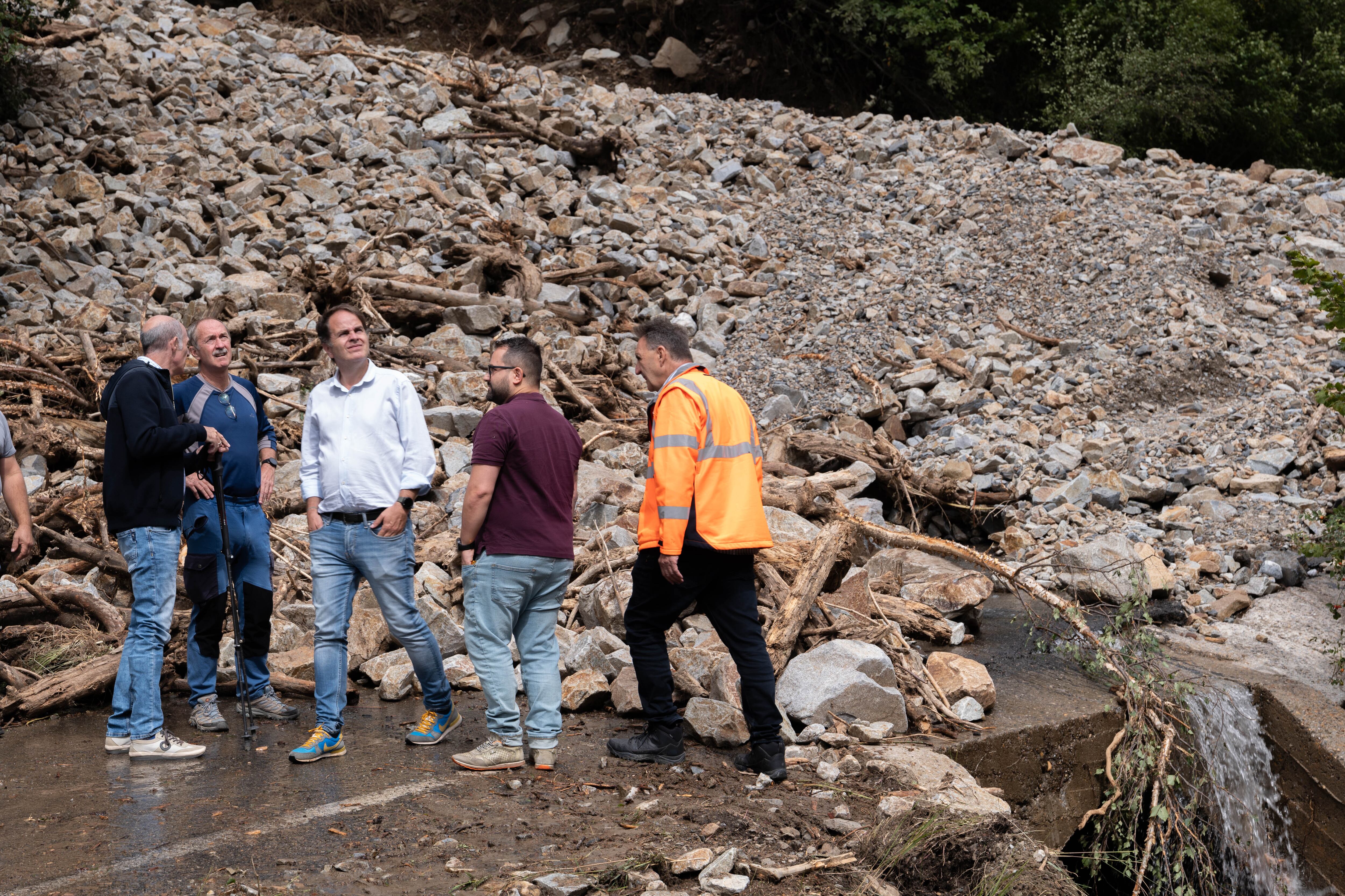 Roberto Bermúdez de Castro visitando en Campo y Benasque los daños ocasionados por las tormentas