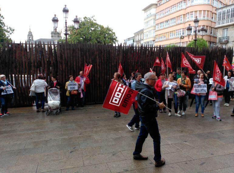 Los trabajadores reclaman un convenio colectivo justo y unos salarios dignos del servicio de limpieza en la provincia de Lugo