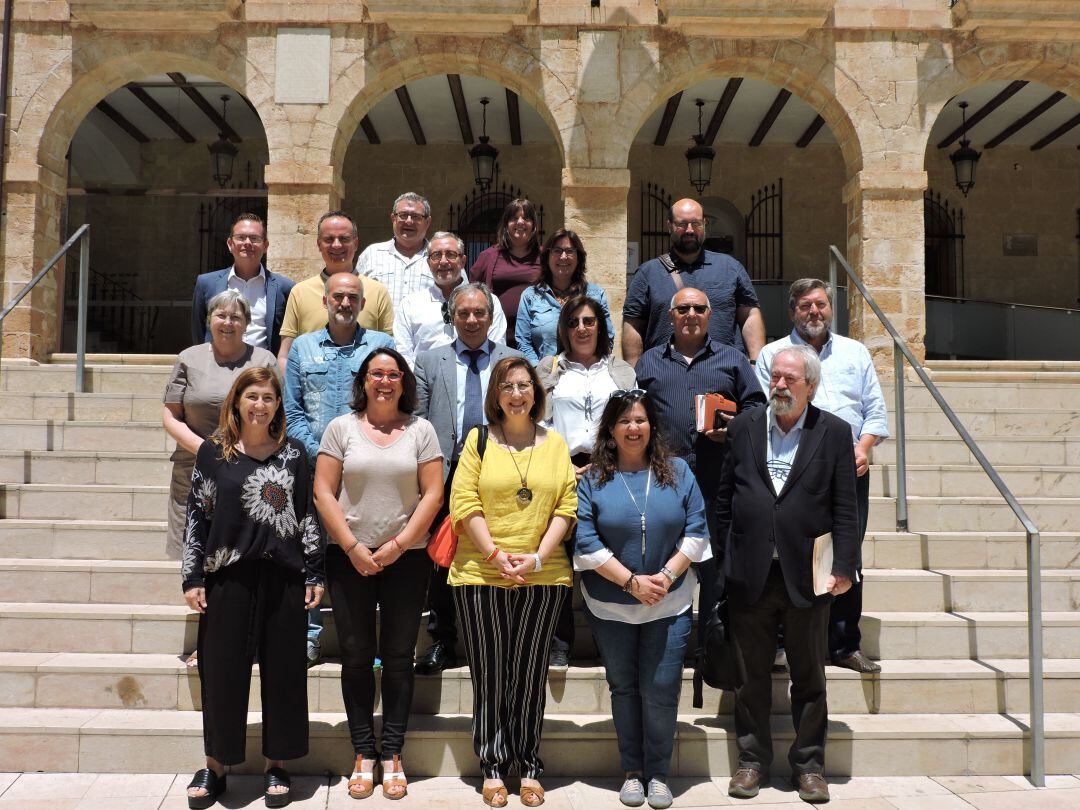 Foto de familia de los concejales presentes en el último pleno de la legislatura 2015-2019.