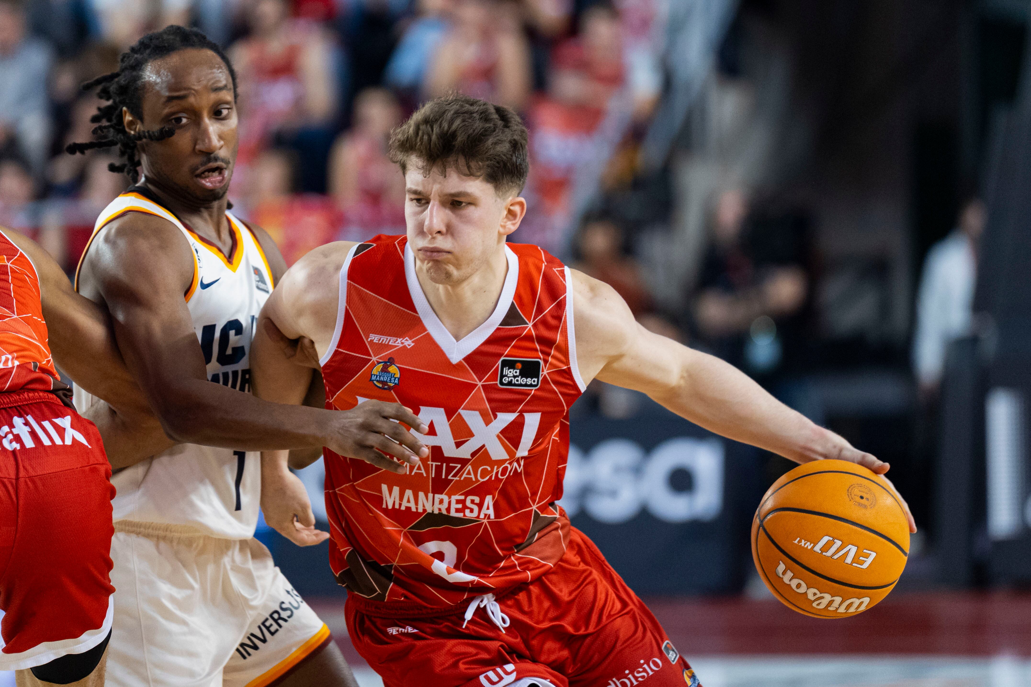 Forrest aprieta en defensa