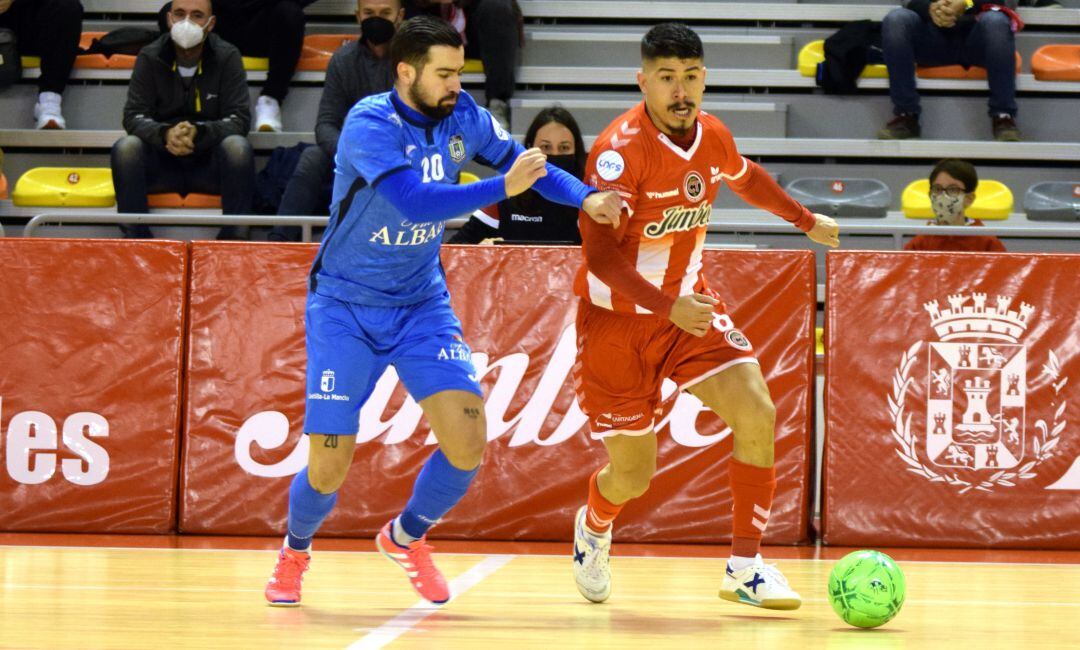 Imagen del encuentro entre el Jimbee Cartagena VS Viña Albali Valdepeñas de esta temporada 