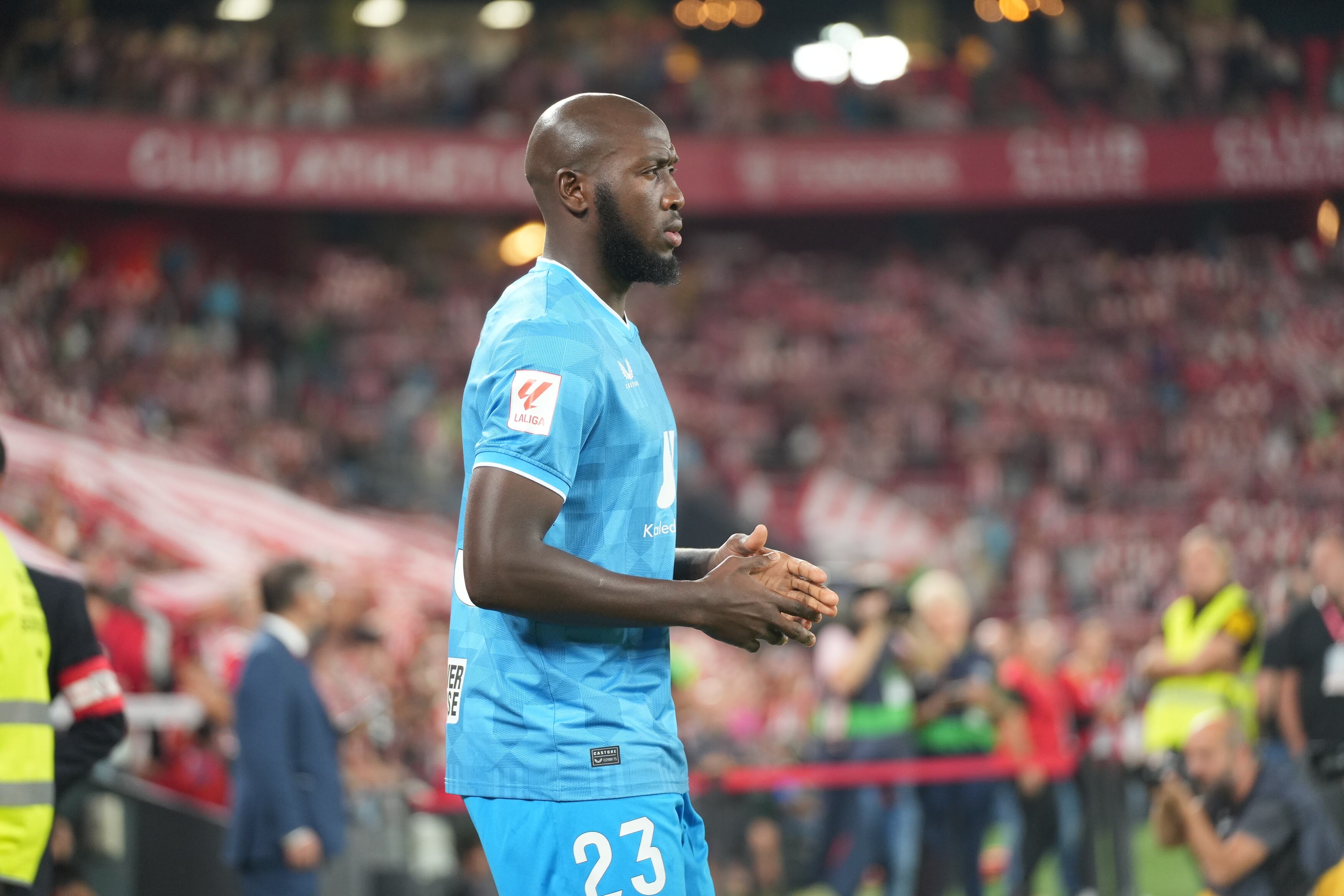 Su último partido con el equipo rojiblanco fue en San Mamés ante el Athletic el 14 de octubre de 2023.