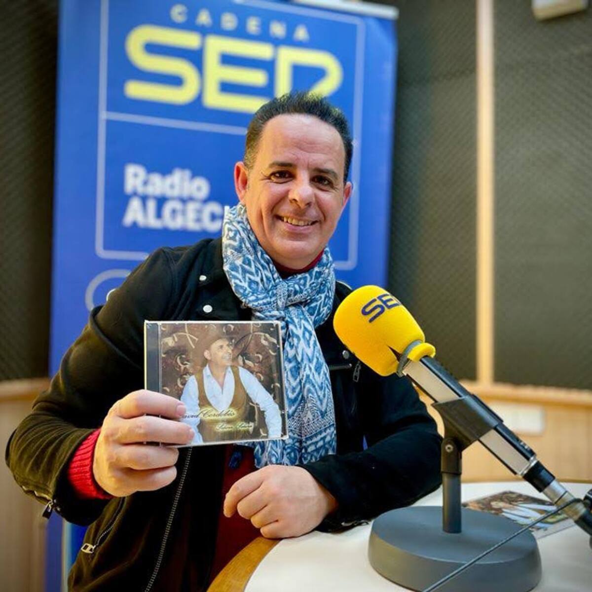 El cantante algecireño David Cordobés nos presenta su disco "Señora, señora"