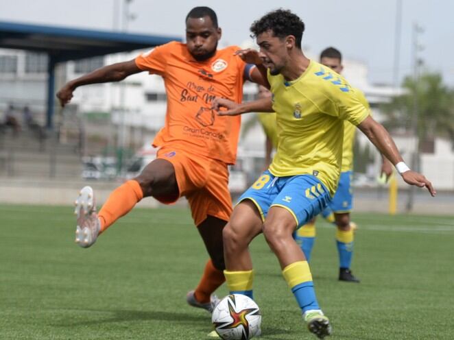 El jugador en un partido de la UD Las Palmas.