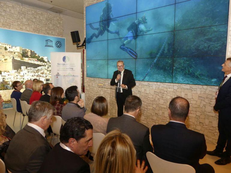 El presidente del Consell en la pasada edición de FITUR