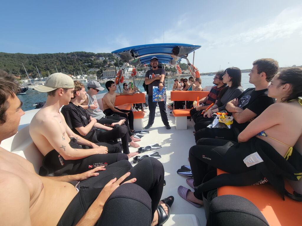 Prácticas de 'Ecosistemas acuáticos', del grado de Ciencias Ambientales del Campus de Huesca