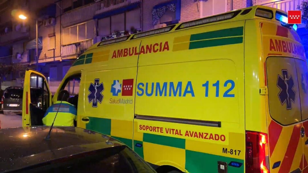 Imagen de una de las ambulancias del Summa 112 que participó en la atención a la mujer herida en Parla.